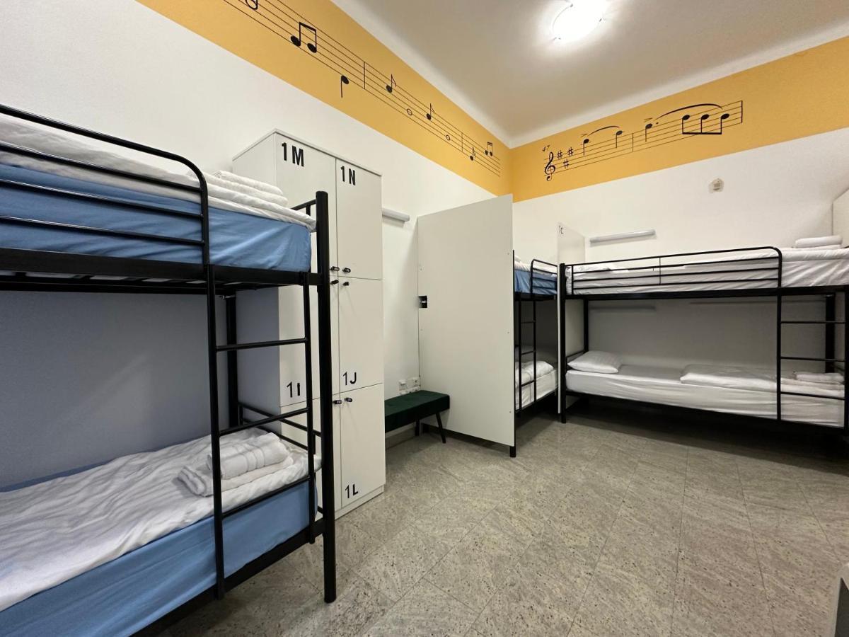 Hostel Opera Ljubljana Extérieur photo