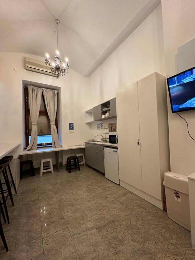 Hostel Opera Ljubljana Extérieur photo