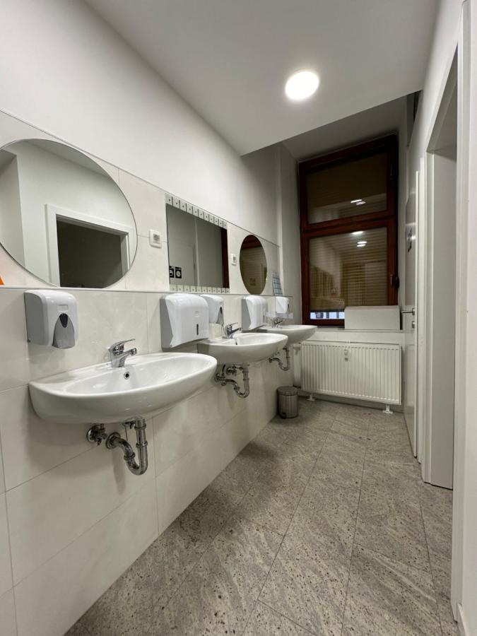 Hostel Opera Ljubljana Extérieur photo